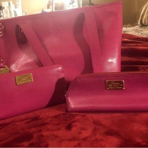 Purse , wallet and beauty Ralph Lauren fucsia